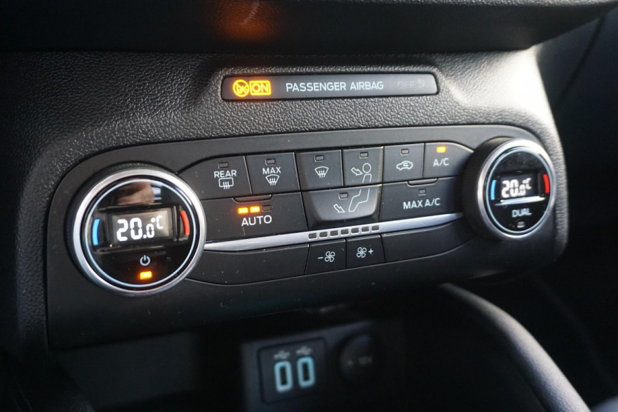 Ford Focus 1.0 EcoB.125PK Hybrid Titanium X Digi-Dash/B&O/ Camera/Parking Pack.