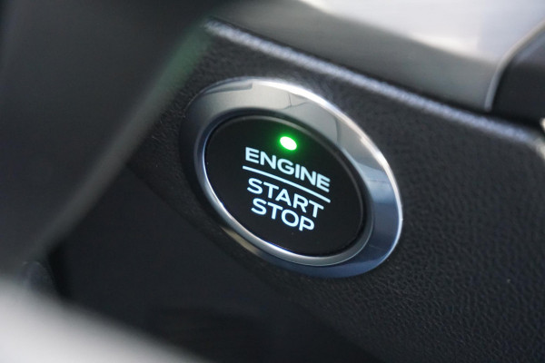 Ford Focus 1.0 EcoB.125PK Hybrid Titanium X Digi-Dash/B&O/ Camera/Parking Pack.