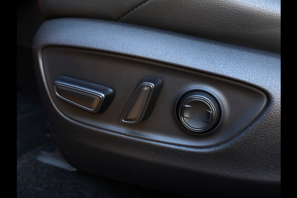 Toyota RAV4 2.5 Plug in Hybrid Bi-Tone+ | Stoelventilatie | Leder | JBL