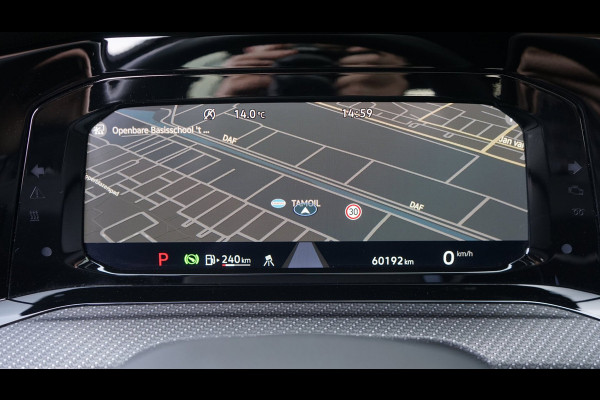 Volkswagen Golf 8 R 2.0 TSI Performance 4Motion AUTOMAAT-ACC-CAMERA-HARMAN KARDON-HEADUP-IQ LIGHT-MODE-NAVIGATIE-PANORAMA