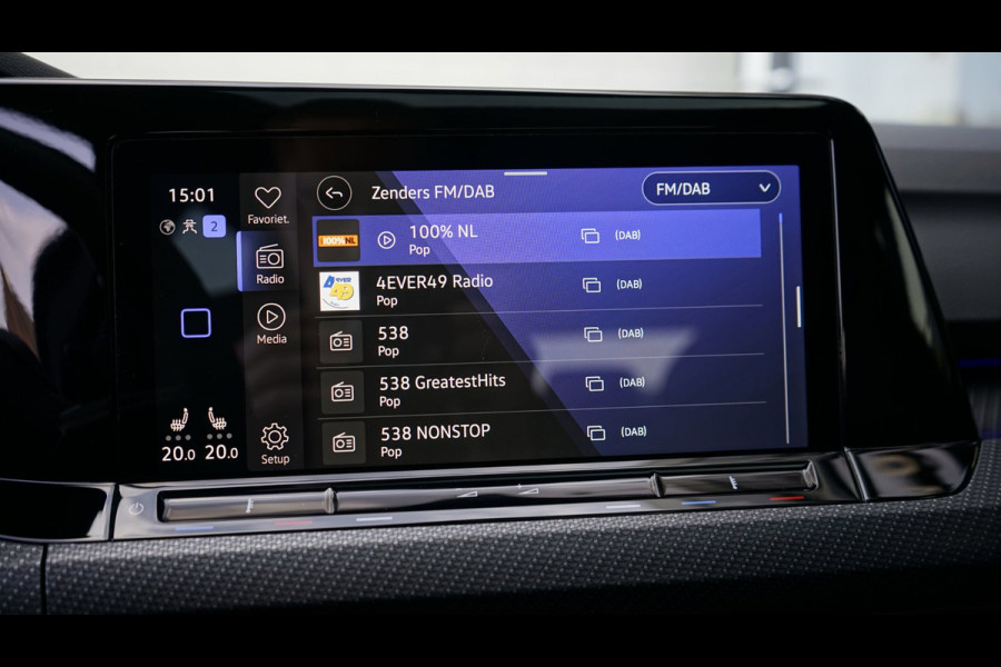 Volkswagen Golf 8 R 2.0 TSI Performance 4Motion AUTOMAAT-ACC-CAMERA-HARMAN KARDON-HEADUP-IQ LIGHT-MODE-NAVIGATIE-PANORAMA