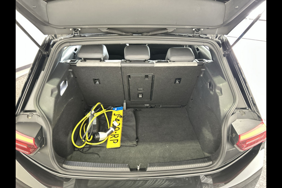 Volkswagen ID.3 First Plus 58 kWh In Keurige staat!