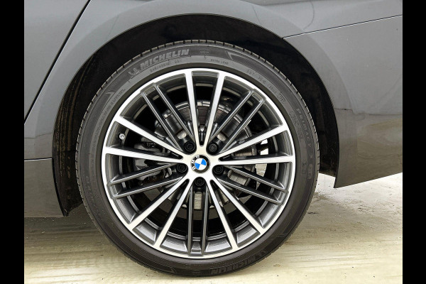 BMW 5 Serie 530e Business Edition Plus CAMERA | NAVI & CARPLAY | AD-CRUISE | TREKHAAK