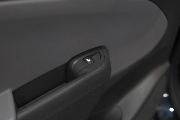 Opel Crossland X 110 Turbo Innovation | Trekhaak | Allseason | Apple Carplay | Parkeersensoren