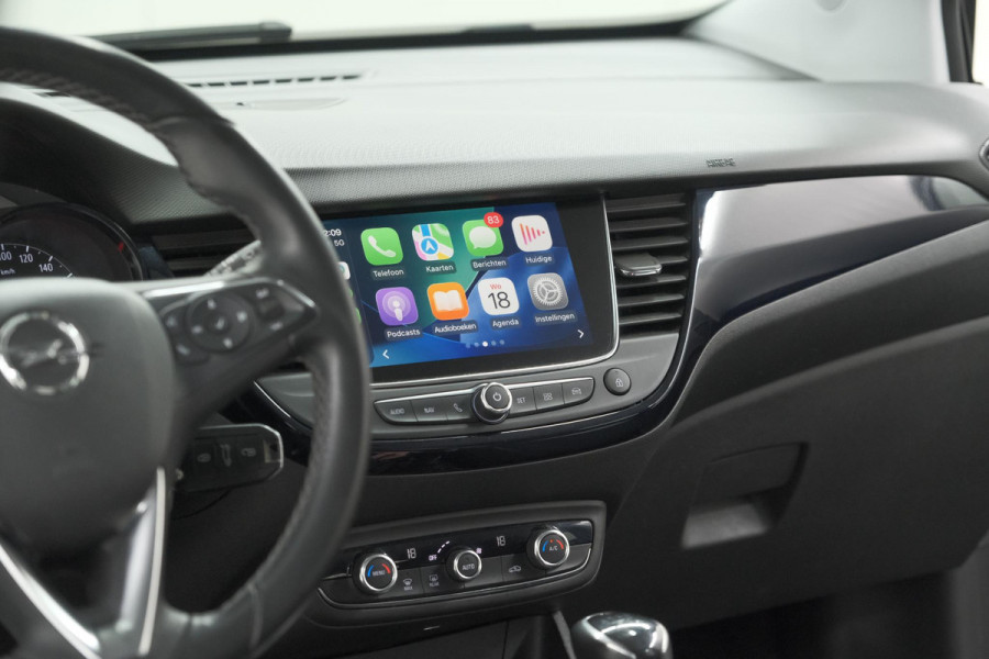 Opel Crossland X 110 Turbo Innovation | Trekhaak | Allseason | Apple Carplay | Parkeersensoren