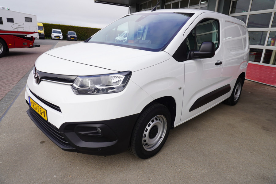 Toyota PROACE CITY 1.5 D-4D 102PK Live nr. V157| Airco | Cruise | Camera | Trekhaak | Apple CP-Android auto