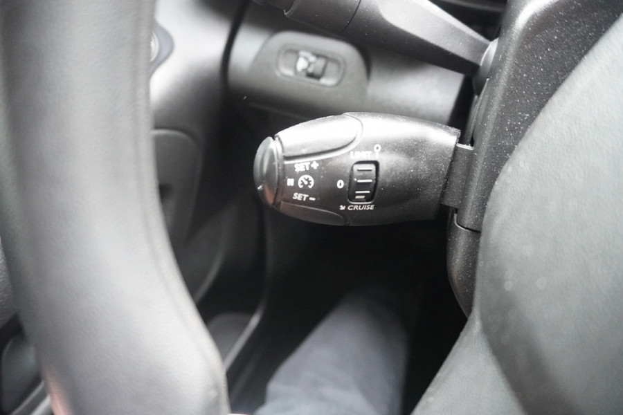 Toyota PROACE CITY 1.5 D-4D 102PK Live nr. V157| Airco | Cruise | Camera | Trekhaak | Apple CP-Android auto