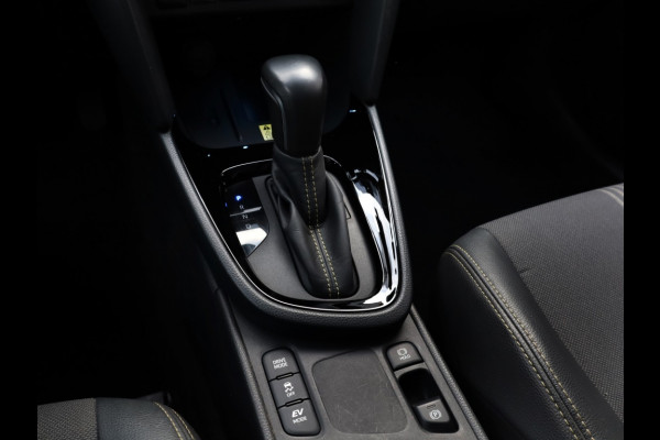 Toyota Yaris Cross 1.5 Hybrid Adventure | JBL | El Achterklep | Stoelverwarming