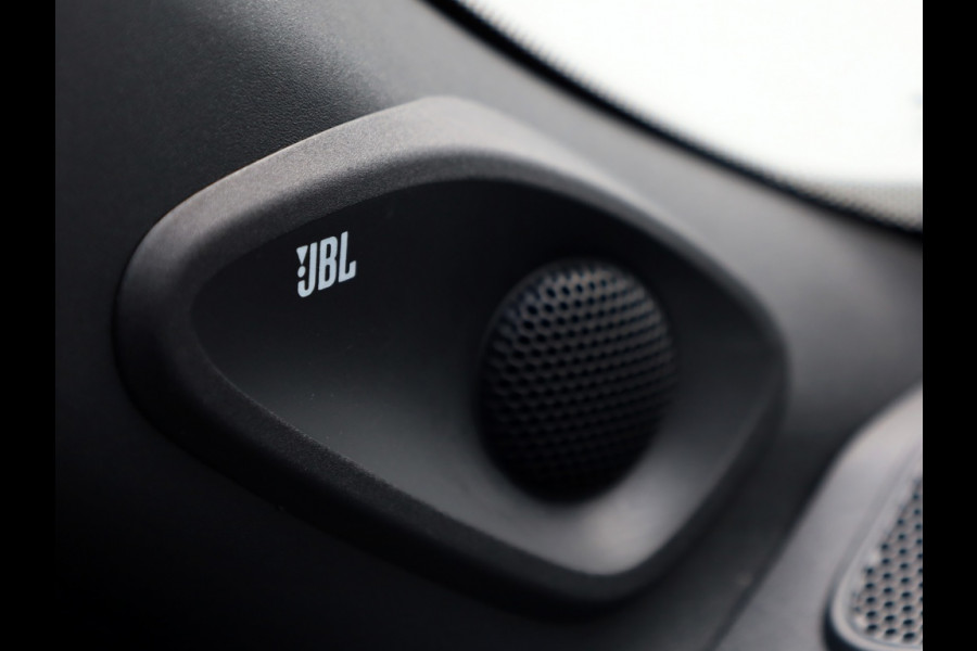 Toyota Yaris Cross 1.5 Hybrid Adventure | JBL | El Achterklep | Stoelverwarming