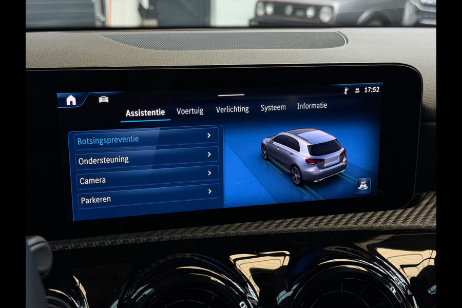 Mercedes-Benz A-Klasse 200 Luxury Line Facelift CarPlay Camera