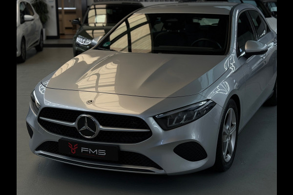 Mercedes-Benz A-Klasse 200 Luxury Line Facelift CarPlay Camera