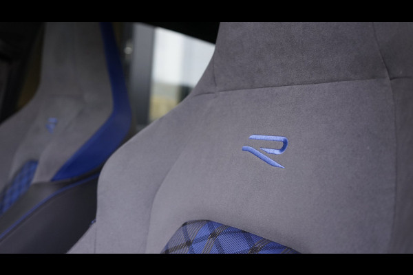 Volkswagen Golf 8 R 2.0 TSI Performance 4Motion AUTOMAAT-ACC-CAMERA-HARMAN KARDON-HEADUP-IQ LIGHT-MODE-NAVIGATIE-PANORAMA