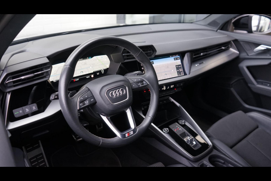 Audi A3 Sportback 35 TFSI 3x S-Line Black Optik AUTOMAAT-ACC-AUDI SOUND-CAMERA-CLIMA-KEYLESS-MATRIX LED-VIRTUEEL