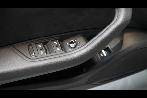 Audi A5 Sportback 35 TFSI 3x S-Line Black Optik AUTOMAAT-ACC-ALCANTARA-AUDI SOUND-CAMERA-DRIVE SELECT-KEYLESS-MATRIX-PANORAMA-