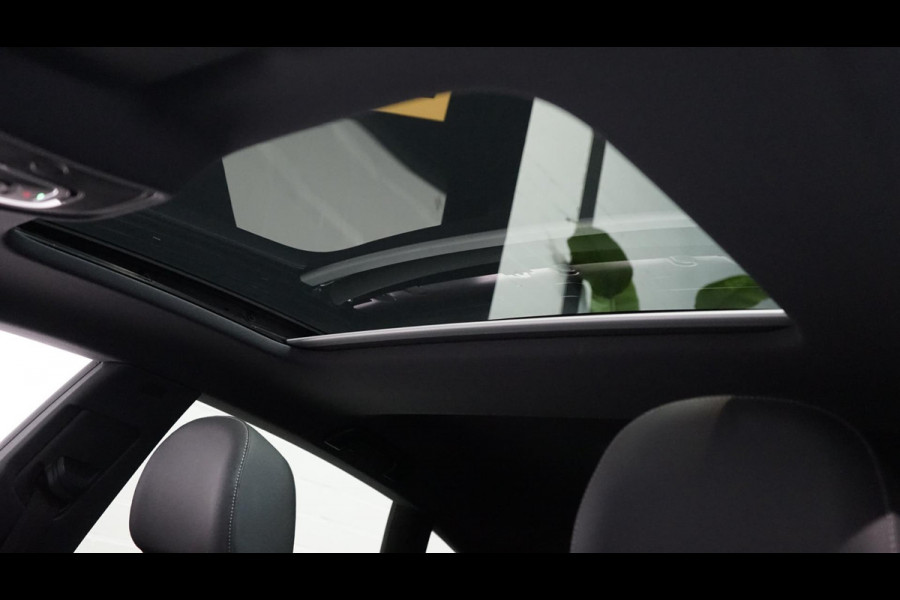 Audi A5 Sportback 35 TFSI 3x S-Line Black Optik AUTOMAAT-ACC-ALCANTARA-AUDI SOUND-CAMERA-DRIVE SELECT-KEYLESS-MATRIX-PANORAMA-