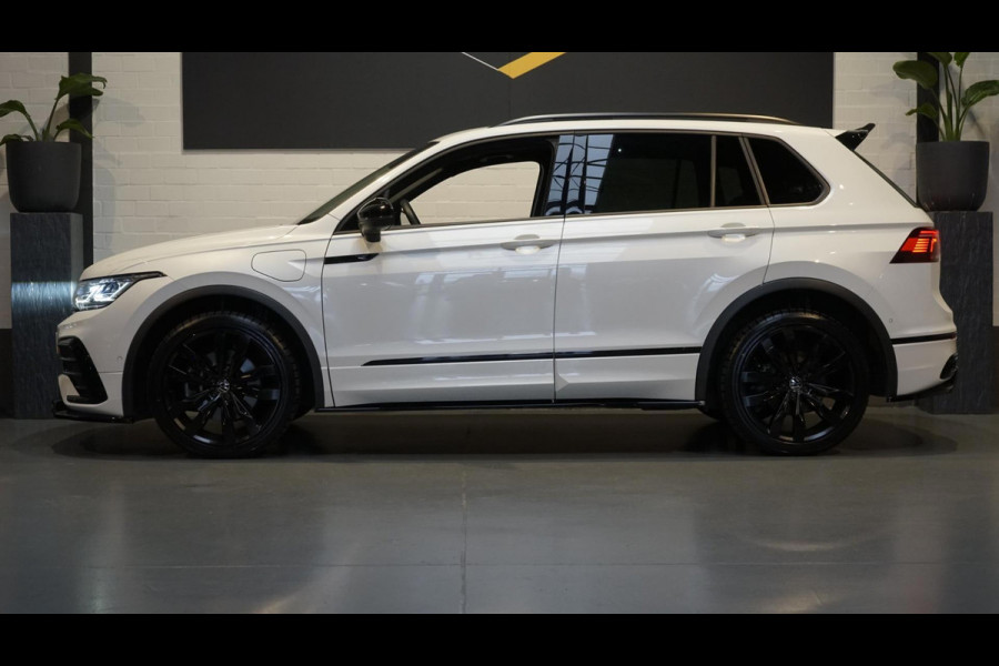 Volkswagen Tiguan 1.4 TSI eHybrid 245PK R-Line Maxton BLACKSTYLE AUTOMAAT-360CAMERA-ACC-AMBIANCE-IQLIGHT-KEYLESS-PANORAMA