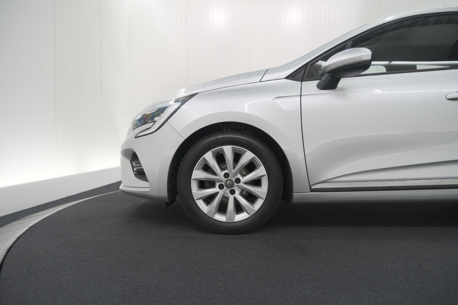Renault Clio TCe 100 Limited | Stoelverwarming | Apple Carplay | Parkeersensoren