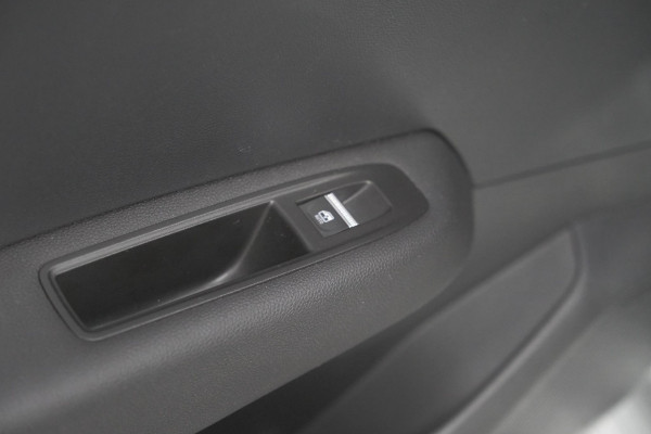 Renault Clio TCe 100 Limited | Stoelverwarming | Apple Carplay | Parkeersensoren