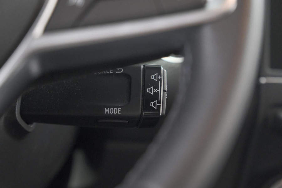 Renault Clio TCe 100 Limited | Stoelverwarming | Apple Carplay | Parkeersensoren