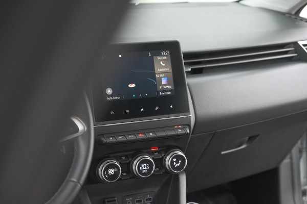 Renault Clio TCe 100 Limited | Stoelverwarming | Apple Carplay | Parkeersensoren