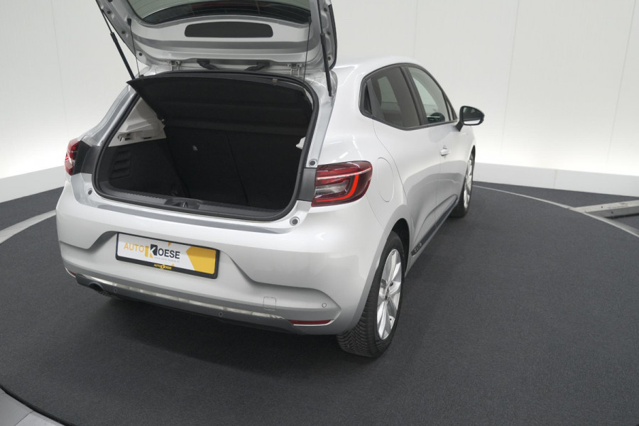 Renault Clio TCe 100 Limited | Stoelverwarming | Apple Carplay | Parkeersensoren