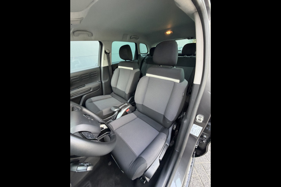 Citroën C3 Aircross 110pk Shine (Camera - Parkeersensoren V+A - 17"incl 4S - Automatische Airco - Navigatie - Apple Carplay)