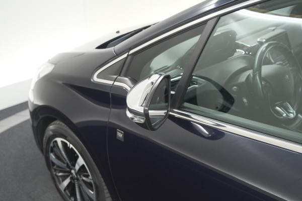 Peugeot 208 PureTech 110 Tech Edition | Camera | Apple Carplay | Parkeersensoren