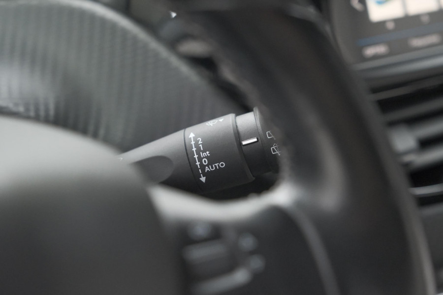 Peugeot 208 PureTech 110 Tech Edition | Camera | Apple Carplay | Parkeersensoren
