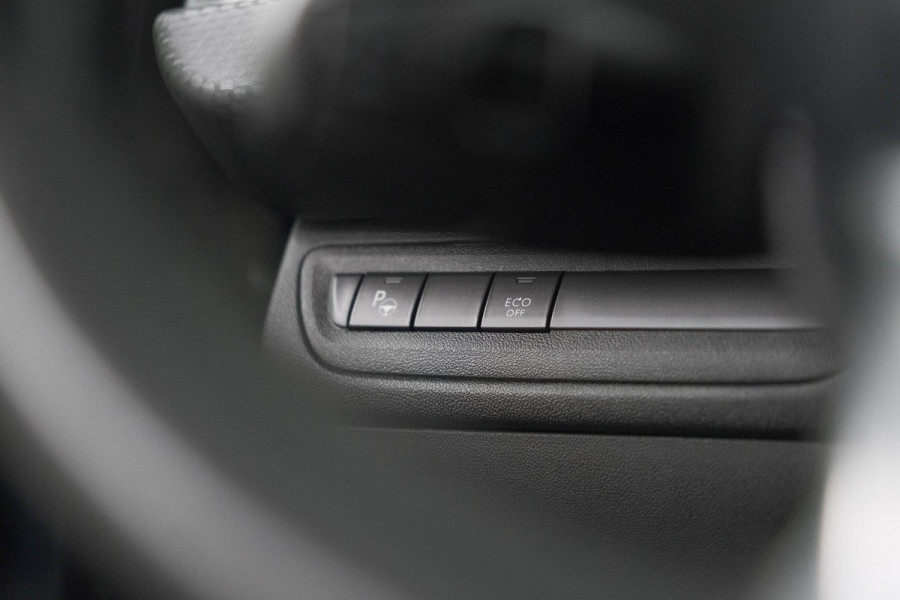 Peugeot 208 PureTech 110 Tech Edition | Camera | Apple Carplay | Parkeersensoren