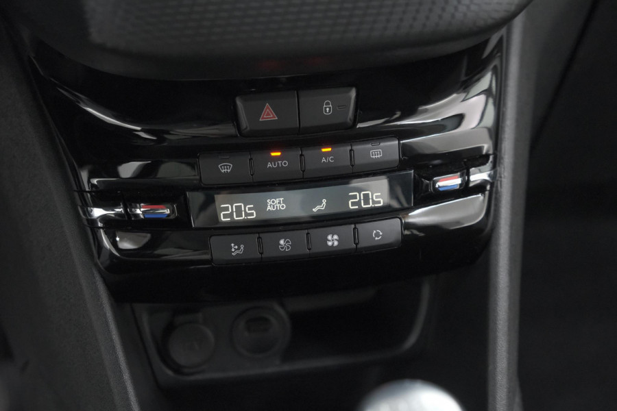 Peugeot 208 PureTech 110 Tech Edition | Camera | Apple Carplay | Parkeersensoren