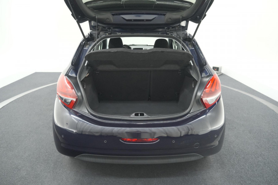 Peugeot 208 PureTech 110 Tech Edition | Camera | Apple Carplay | Parkeersensoren