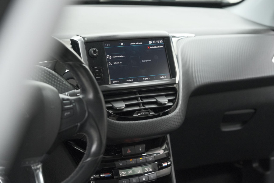 Peugeot 208 PureTech 110 Tech Edition | Camera | Apple Carplay | Parkeersensoren