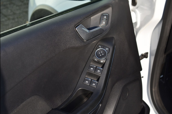 Ford Fiesta 1.1 ACTIVE Pano dak, Winter pack, TH