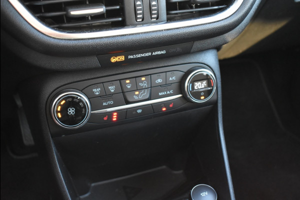 Ford Fiesta 1.1 ACTIVE Pano dak, Winter pack, TH