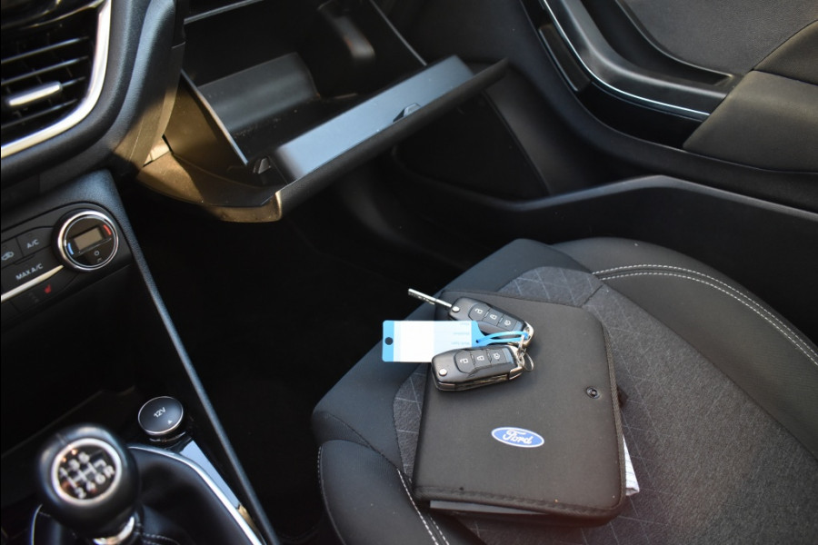 Ford Fiesta 1.1 ACTIVE Pano dak, Winter pack, TH