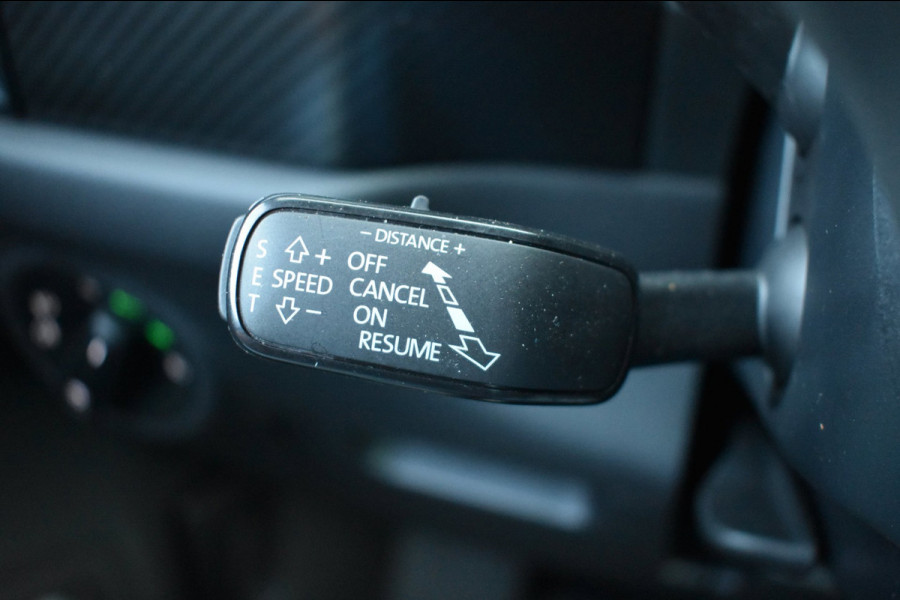 Škoda Kodiaq 1.5 TSI Sportline | TREKHAAK | ADAPT. CRUISE | NAP | CANTON | PANORAMADAK | DEALER ONDERHOUDEN