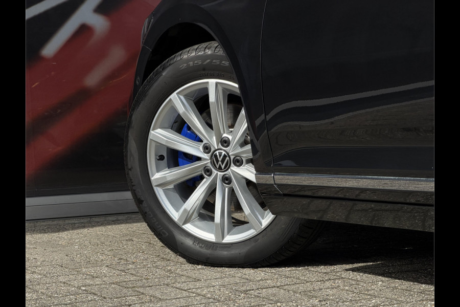 Volkswagen Passat Variant 1.4 TSI PHEV GTE / Trekhaak (1.600 KG) / Keyless / Carplay / Sensoren V+A / camera /