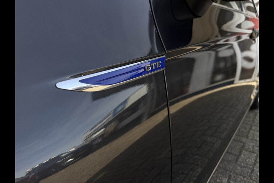 Volkswagen Passat Variant 1.4 TSI PHEV GTE / Trekhaak (1.600 KG) / Keyless / Carplay / Sensoren V+A / camera /