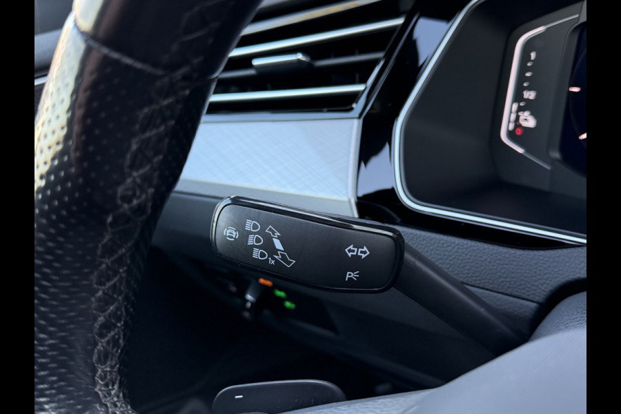 Volkswagen Passat Variant 1.4 TSI PHEV GTE / Trekhaak (1.600 KG) / Keyless / Carplay / Sensoren V+A / camera /