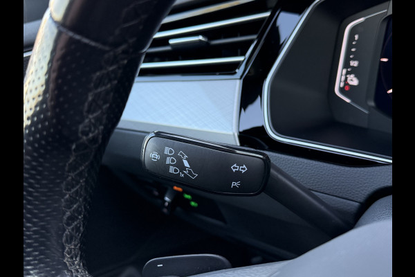 Volkswagen Passat Variant 1.4 TSI PHEV GTE / Trekhaak (1.600 KG) / Keyless / Carplay / Sensoren V+A / camera /