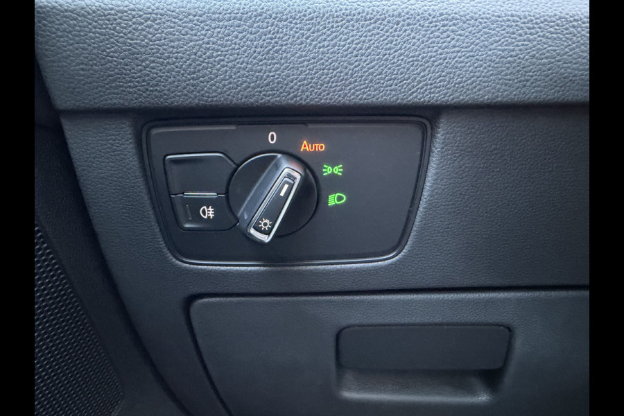 Volkswagen Passat Variant 1.4 TSI PHEV GTE / Trekhaak (1.600 KG) / Keyless / Carplay / Sensoren V+A / camera /