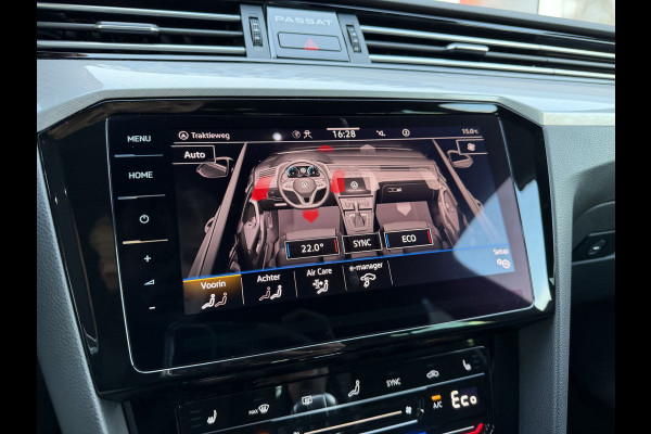 Volkswagen Passat Variant 1.4 TSI PHEV GTE / Trekhaak (1.600 KG) / Keyless / Carplay / Sensoren V+A / camera /