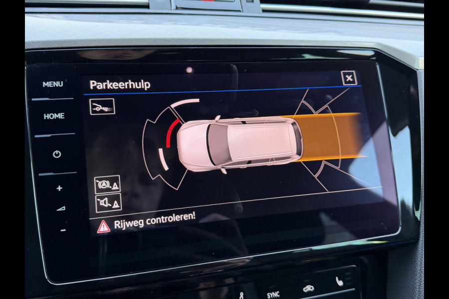 Volkswagen Passat Variant 1.4 TSI PHEV GTE / Trekhaak (1.600 KG) / Keyless / Carplay / Sensoren V+A / camera /