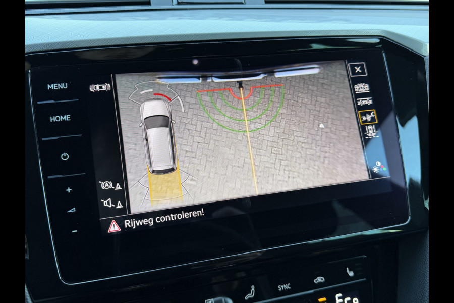 Volkswagen Passat Variant 1.4 TSI PHEV GTE / Trekhaak (1.600 KG) / Keyless / Carplay / Sensoren V+A / camera /