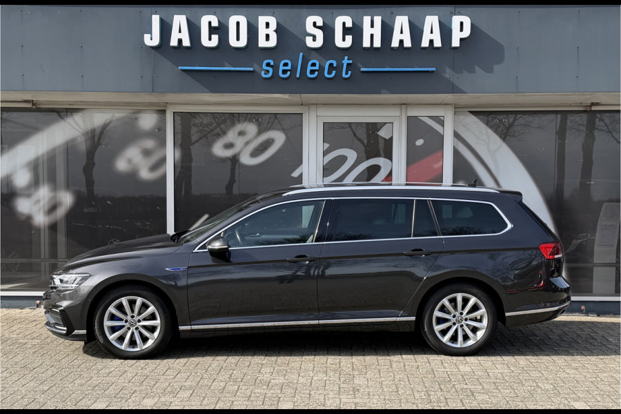 Volkswagen Passat Variant 1.4 TSI PHEV GTE / Trekhaak (1.600 KG) / Keyless / Carplay / Sensoren V+A / camera /