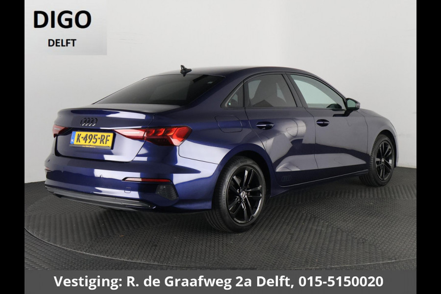 Audi A3 Limousine 35 TFSI Black Business Edition | Navigatie | Parkeersensoren |