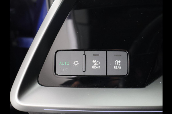 Audi A3 Limousine 35 TFSI Black Business Edition | Navigatie | Parkeersensoren |