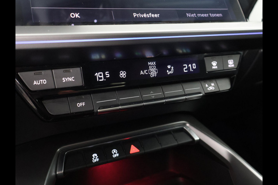 Audi A3 Limousine 35 TFSI Black Business Edition | Navigatie | Parkeersensoren |