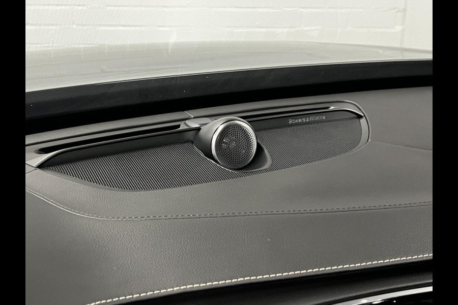 Volvo XC90 2.0 T8 Recharge AWD R-Design Luchtvering | Trekhaak | Bowers & Wilkins | Adapt. cruise | Open dak | Stuur-/stoelverwarming | Memory