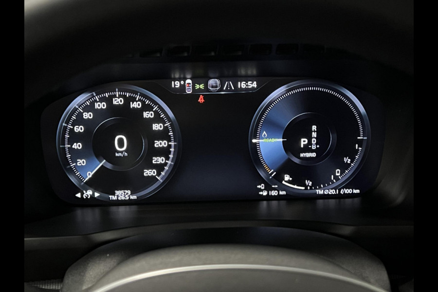 Volvo XC90 2.0 T8 Recharge AWD R-Design Luchtvering | Trekhaak | Bowers & Wilkins | Adapt. cruise | Open dak | Stuur-/stoelverwarming | Memory